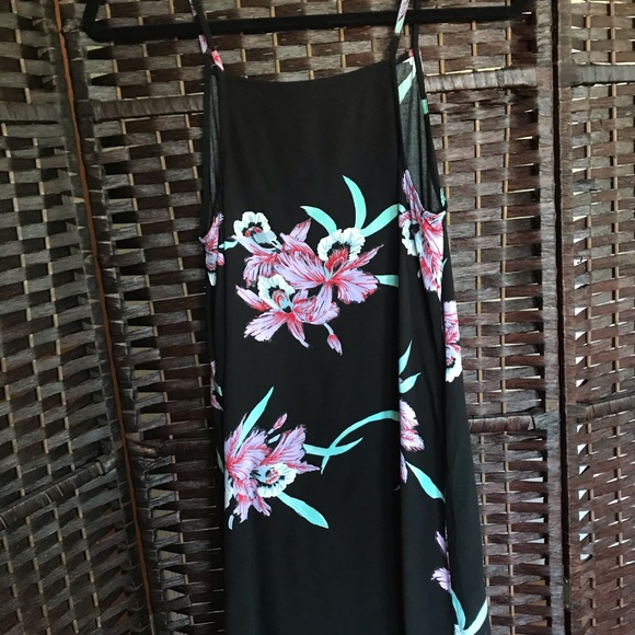 Black Floral Shift Dress - Picture 4 of 4